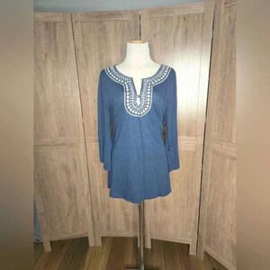 Women Bahamian tunic blouse